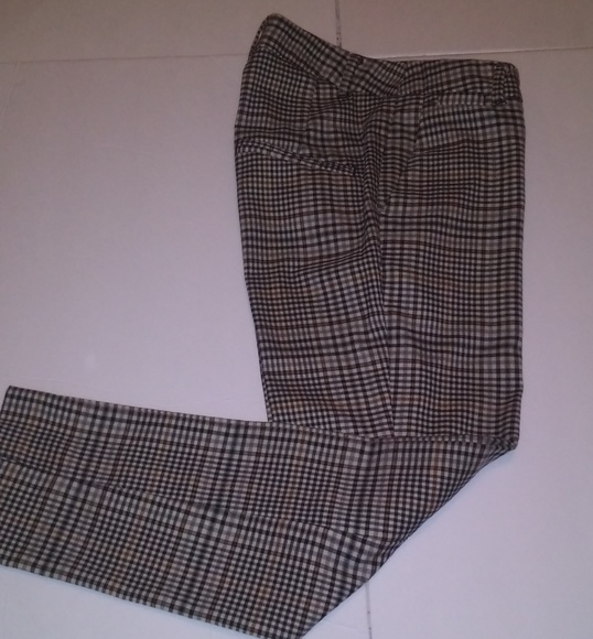 H&M Pants - EUC H&M Plaid Cropped Pants Size 2